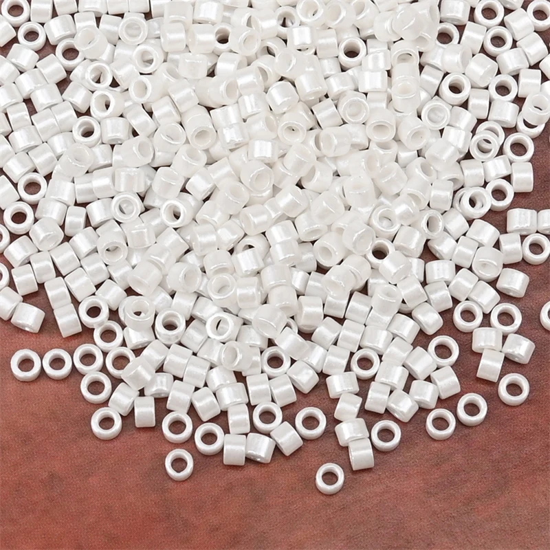 2,5 mm perlfarbene antike kleine Bastelperlen, zylindrische Mini-Glasperlen für die Herstellung von Armbändern und Halsketten – Detail 5