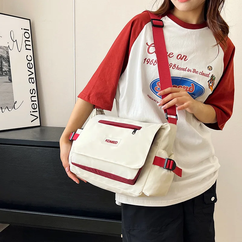 Fashionable Nylon Shoulder Bag with Polyester Lining, Black White Color Crossbody Bags with Side Pocket, Suitable for Daily Use