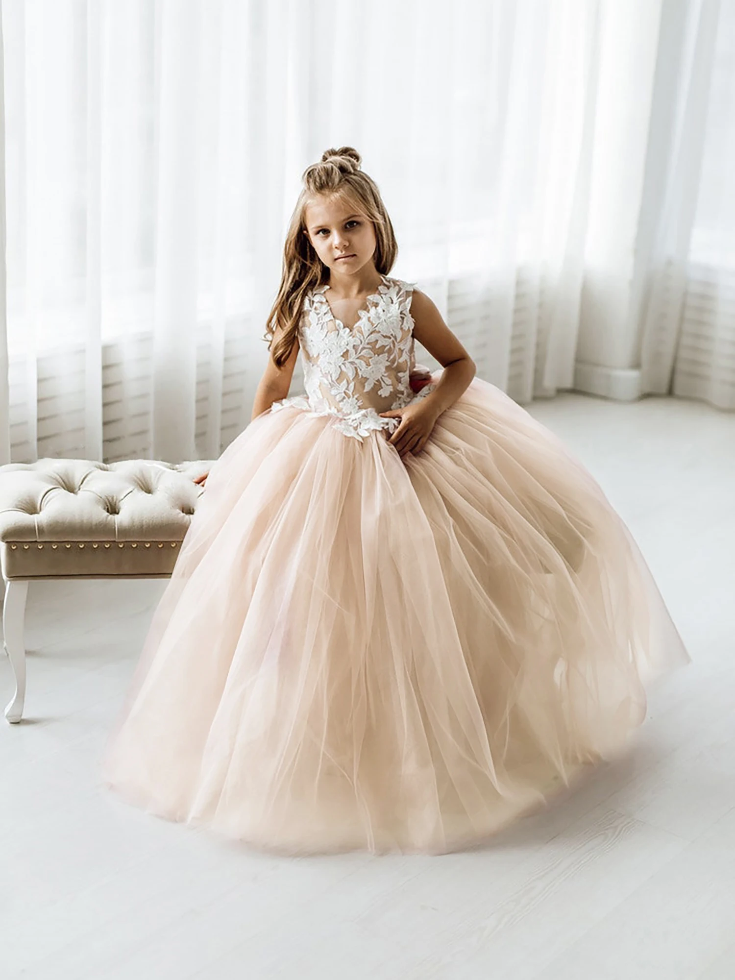 

Champagne Ivory Flower Girls Dress Ball Gown Cute Bow-knot Lace For Wedding Christmas Dress For Princess First Communion Wear