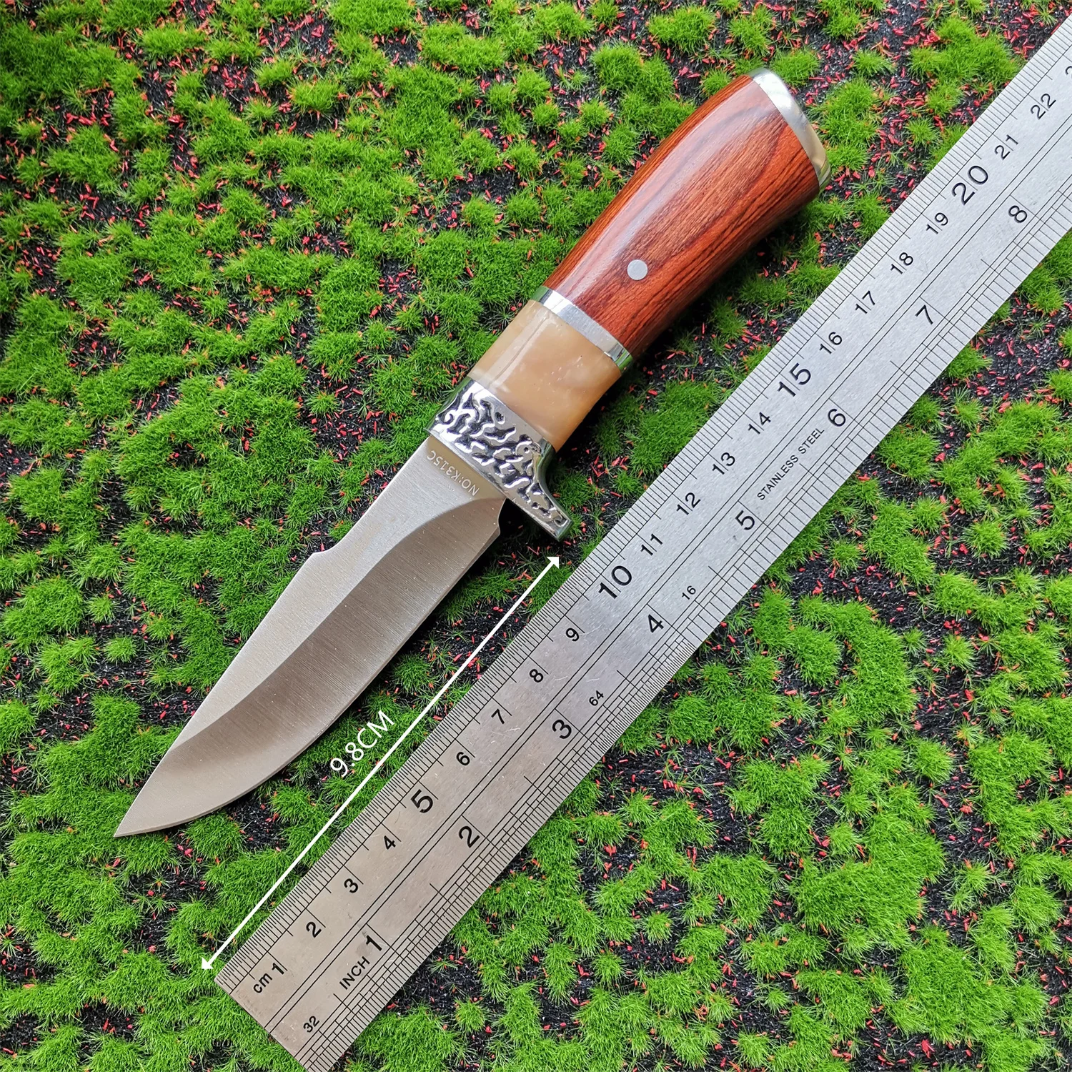 BeautifullyCarvedWoodenHandleFixedBladeKnifeSurvivalKnife