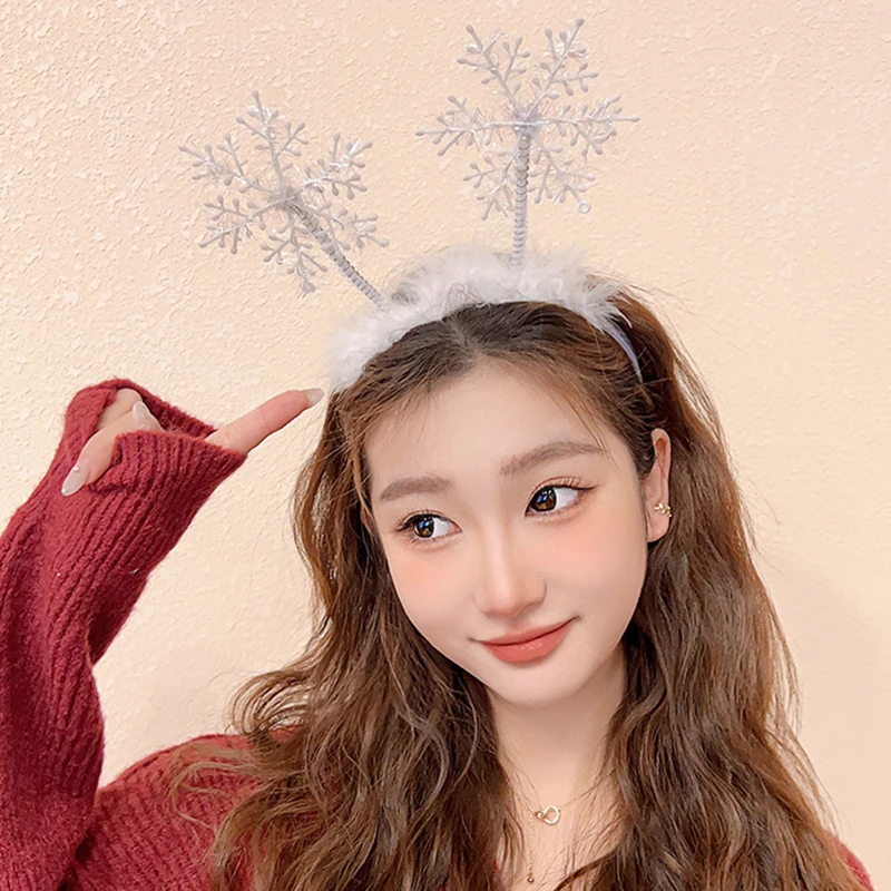 Рисунок 6 - Головной убор в виде снежинки