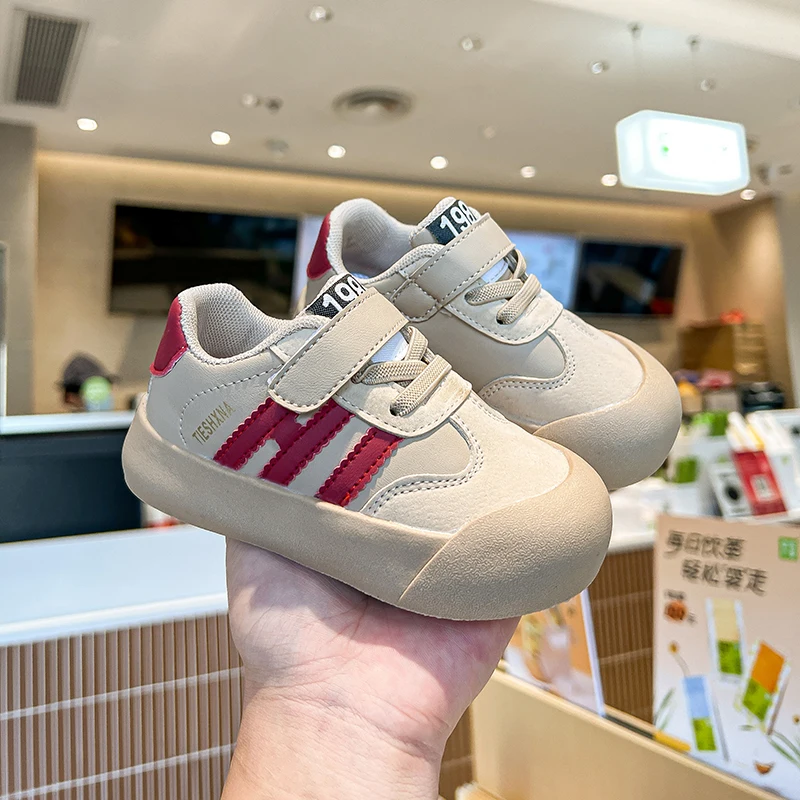 Baskets décontractées pour enfants, chaussures de sport respirantes pour garçons et filles, chaussures de tennis, mode printemps, blanches, plates, course à pied_voghion.com