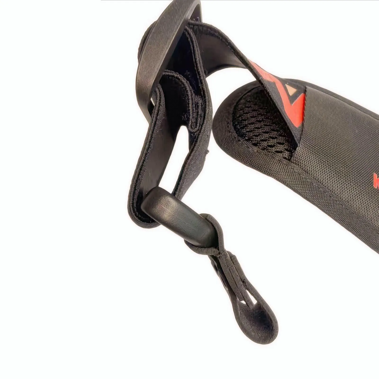Sangle de tête FPV pour lunettes DJI portée par un utilisateur, démontrant le confort et l'ajustement sécurisé.