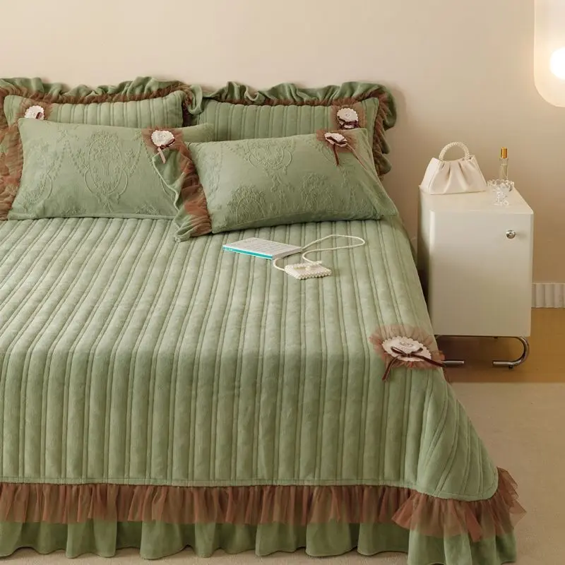 Quilted Bed Skirt Set Bedspreads Warm Winter Mattress Covers Protector Elastic King Size Bedding Mattresses Pillowcases 3pcs