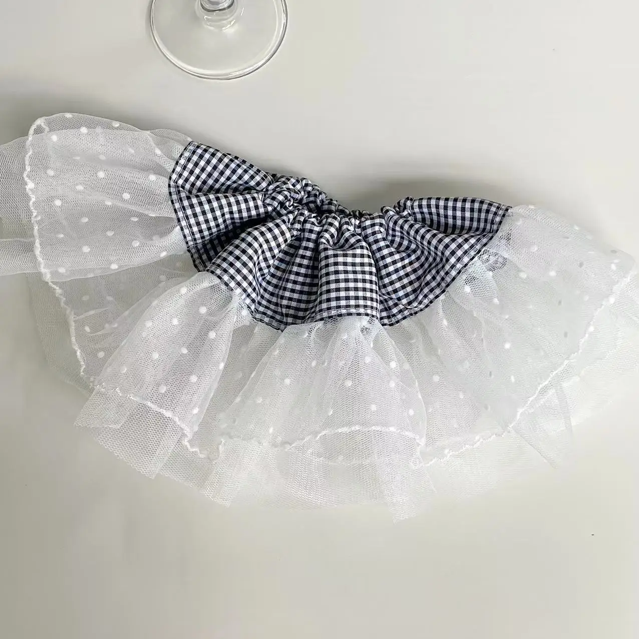 1PC Elegant Mesh Scrunchie with Plaid Center, Sweet Polka Dot Hair Accessory for Women, Fashionable Hair Tie for Daily Wear