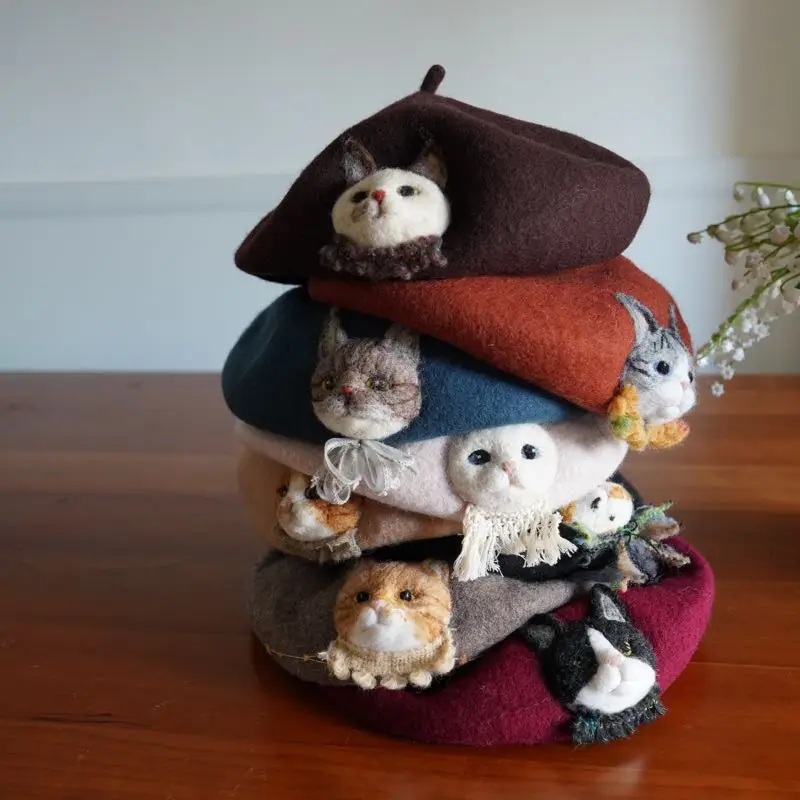 hand-the-cat-baize-literary-artist-for-wool-felt-hat-beret-customized-gifts