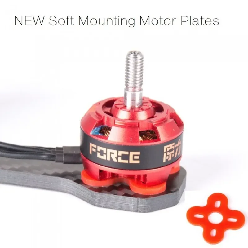 Amortisseurs moteur en silicone 20 pièces pour FPV RC, empilés sur une surface métallique, prêts à l'installation.