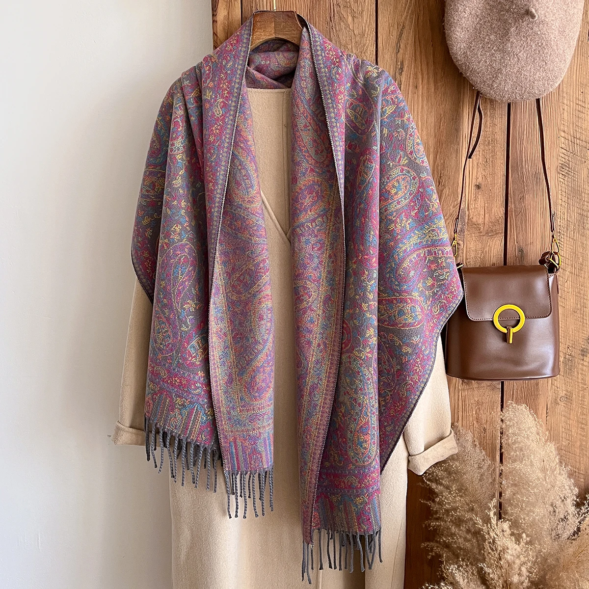 New Winter Brand National Style Paisley Design Thick Pashmina Warm Shawl Long Tassel Print Scarf Women Keep Warm Poncho Stoles