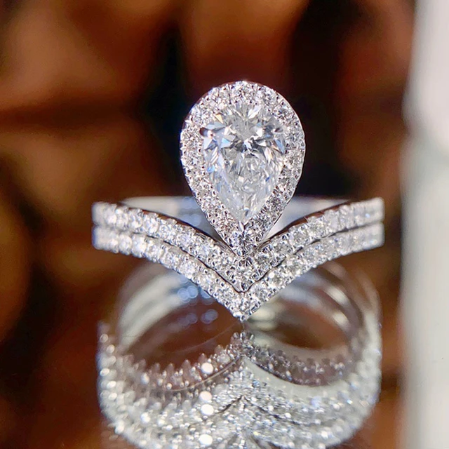 Helena: V-Shaped Diamond Wedding Band | Ken & Dana Design