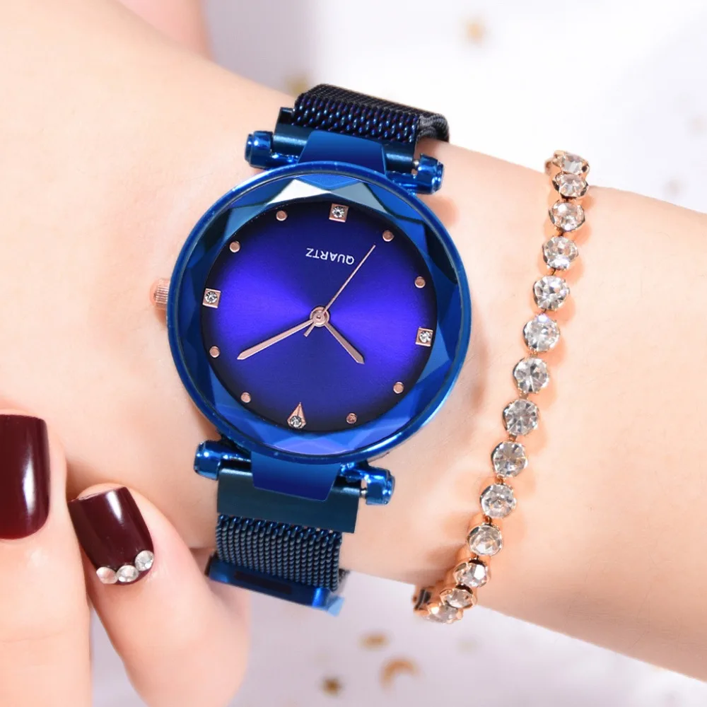 10650866504_661070724