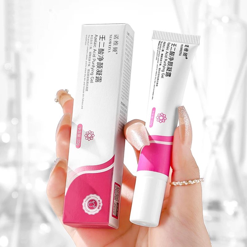 تحتوي كريم الجل المرطب على حمض الجلسرين والسيليسيل...