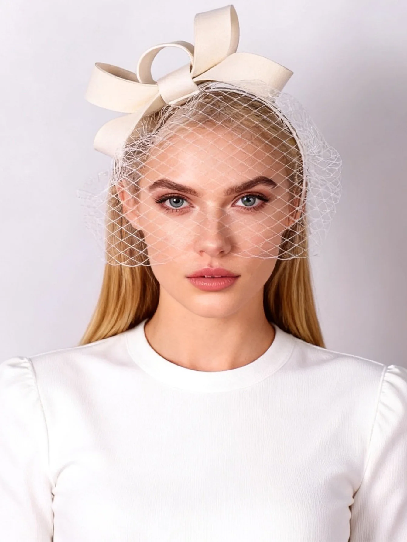 Elegant White Wool Felt Fascinator with Veil and Bowknot - Perfect for Weddings, Tea Parties, and Church Events