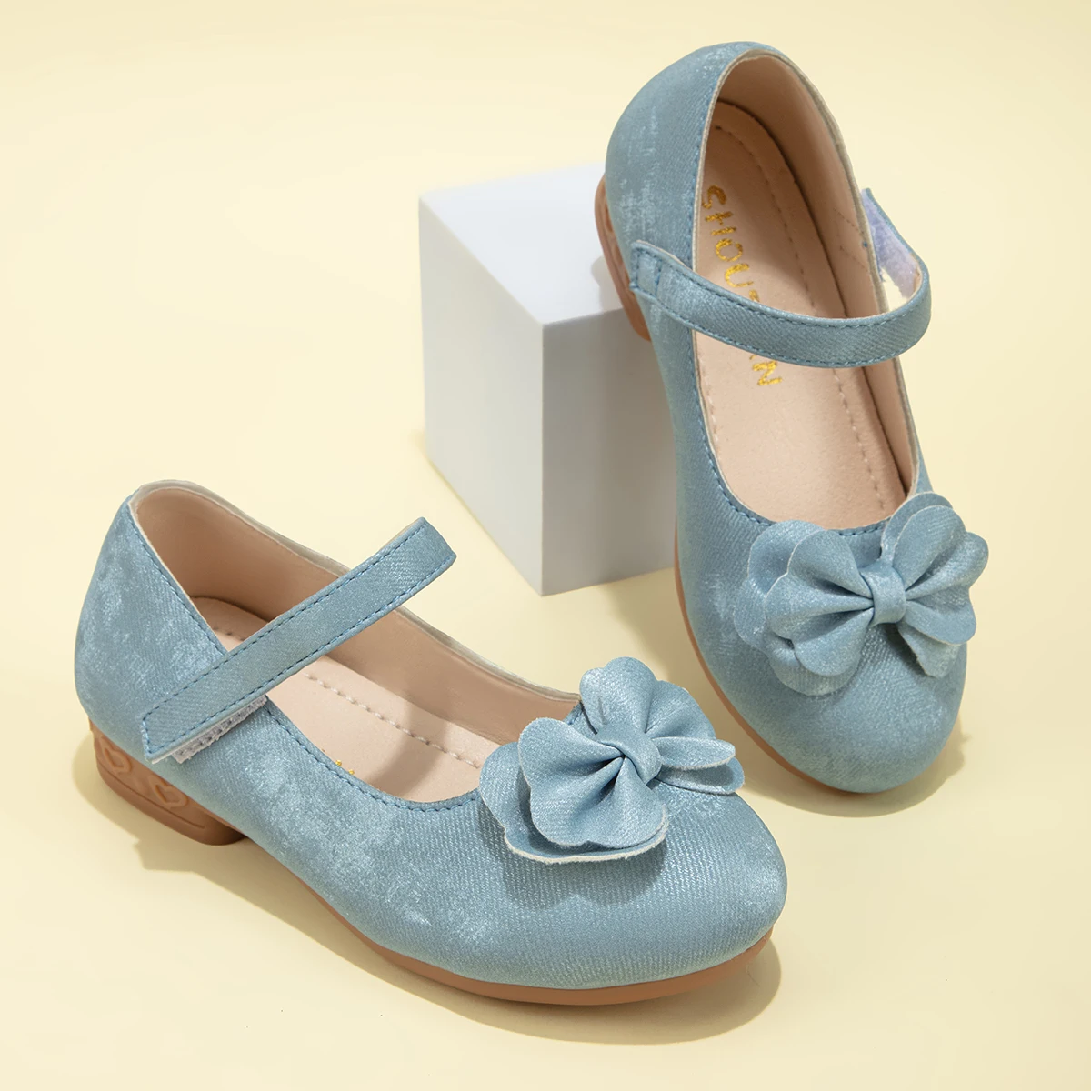 Girls Leather Formal Shoes with Sweet Bow Kids Princess Shoes for Party Wedding 2024 New Girls' Performance Dance Shoes Low Heel 5