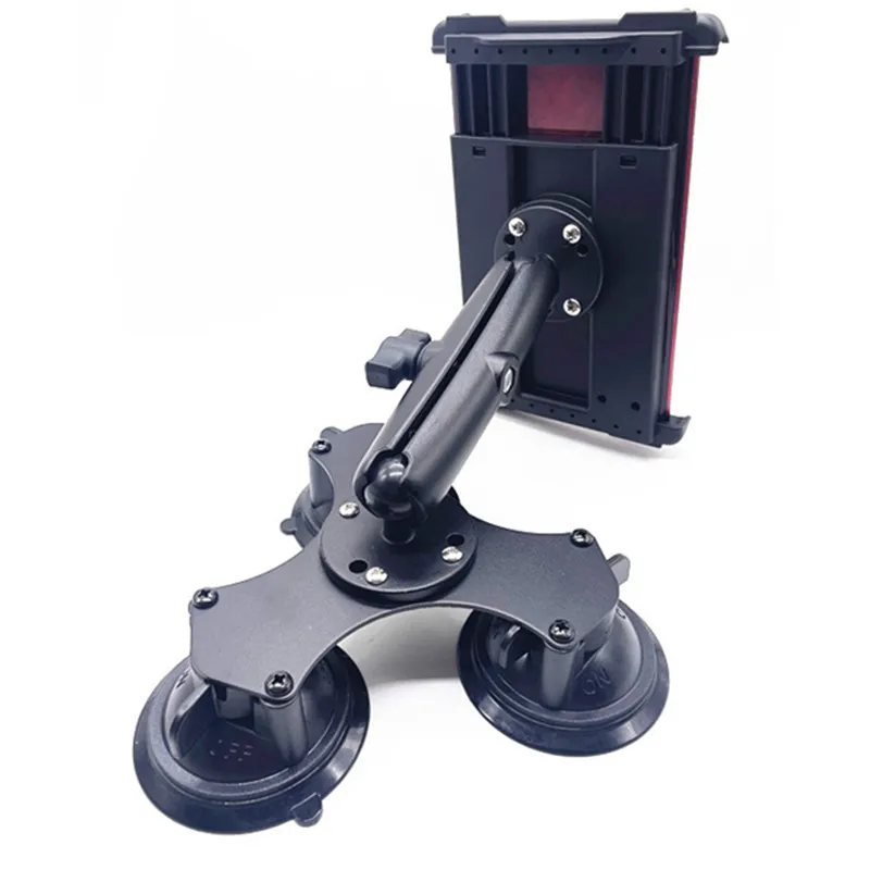 Détail du mécanisme de fixation solide du support antenne radiocommande, avec ventouses doubles et bras articulé.