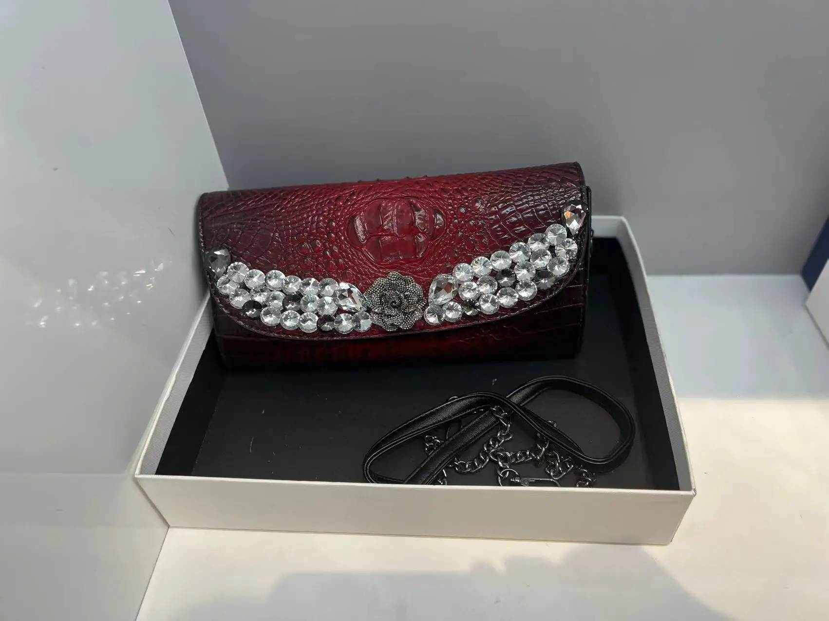 

2022 New Women's Fashion Diamond Clutch Shoulder Messenger Bag Clutch Bag Large Capacity Versatile Banquet Underarm Bag