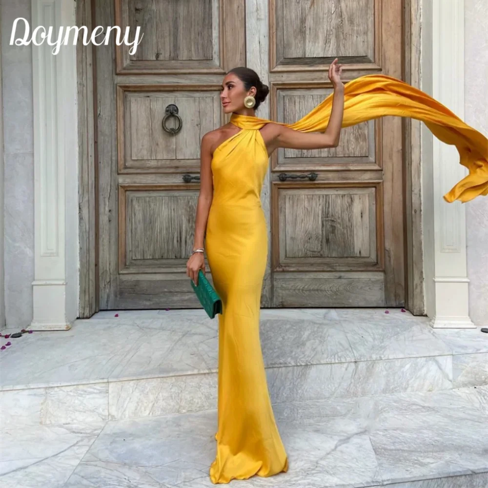 

Doymeny Simple Gold Silk Satin Mermid Evening Dresses With Scalf Sexy Backless Sexy Party Dress Saudi Arabic Prom Gowns Beach