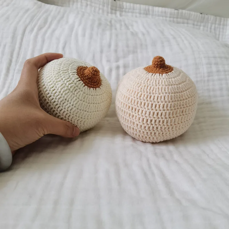 1pc Baby Teether Music Rattles for Kids Handmade Crochet Rattle Toy Breastfeeding Model Babies Gift Children's Toy 2