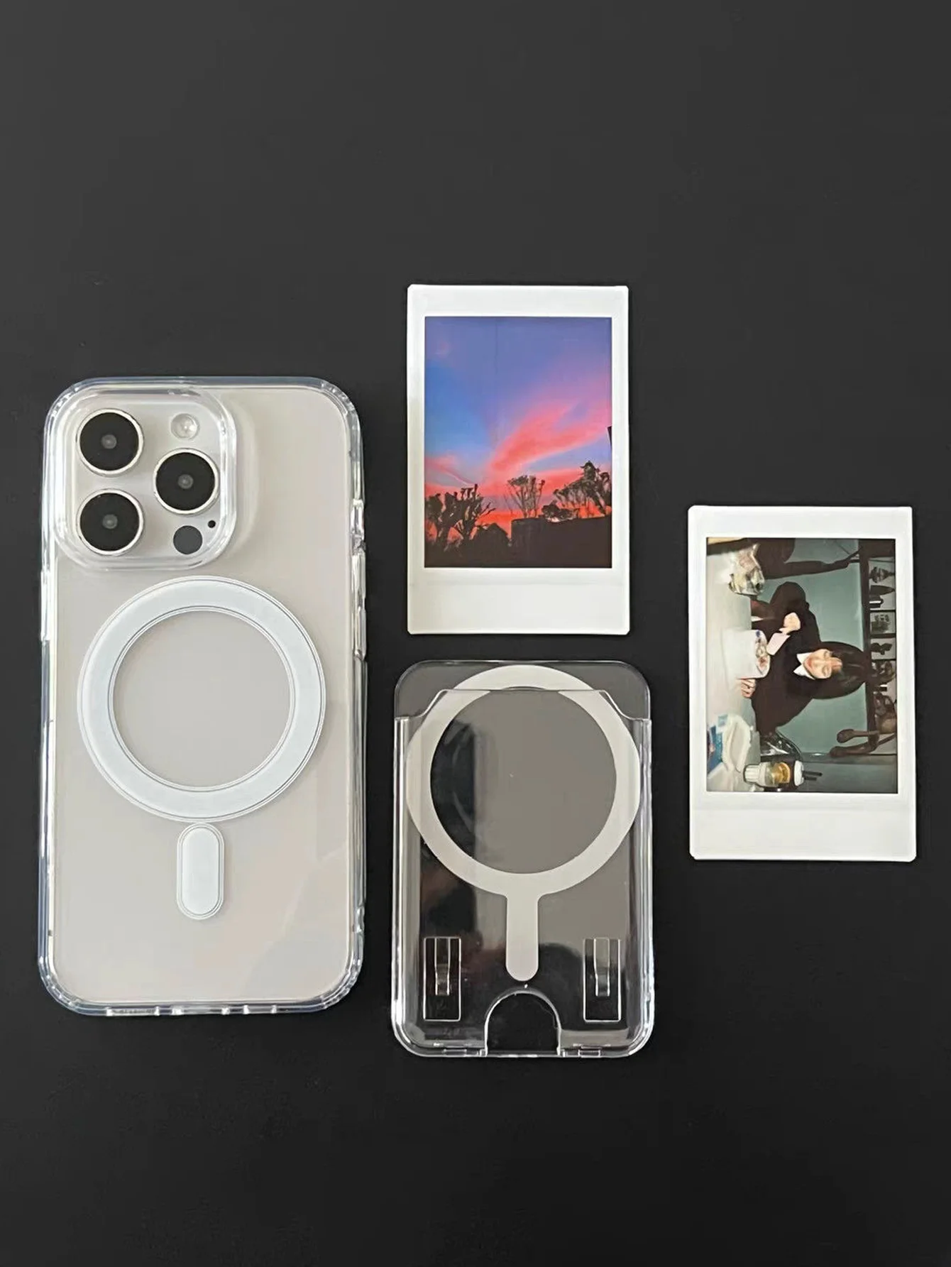 Magnetic Wallet Clear Acrylic Card Holder - Trendy Phone Accessory