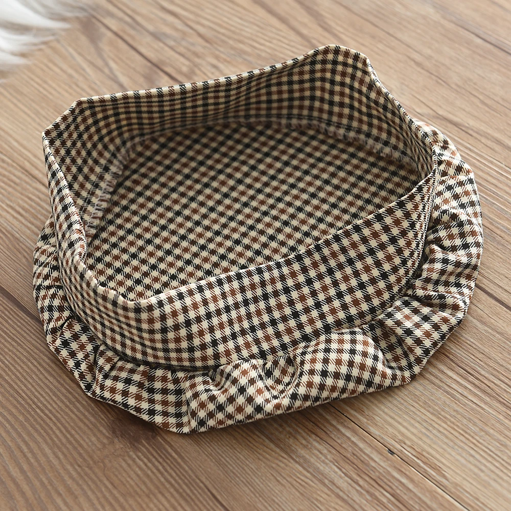 Girls' Set Autumn Children's Round Neck Top Bow Plaid Short Skirt Hat Three Piece Children's Fashion Set