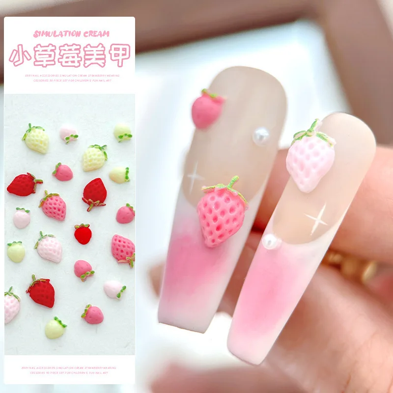 50pcs 크림 같은 딸기 네일 아트 액세서리 플랫 백 레진 네일 참 3D 혼합 색상 딸기 과일 네일 장식 쥬얼리