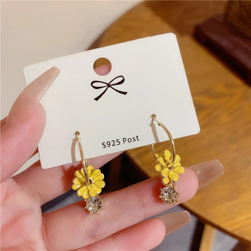 1/4 inch 14kt Gold Flower Earrings | Freedman Jewelers boston - Freedman  Jewelers