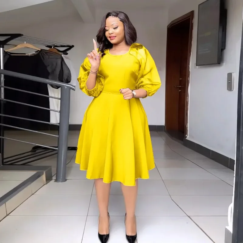 Рисунок 5 - Платье-трапеция с сетчатым рукавом