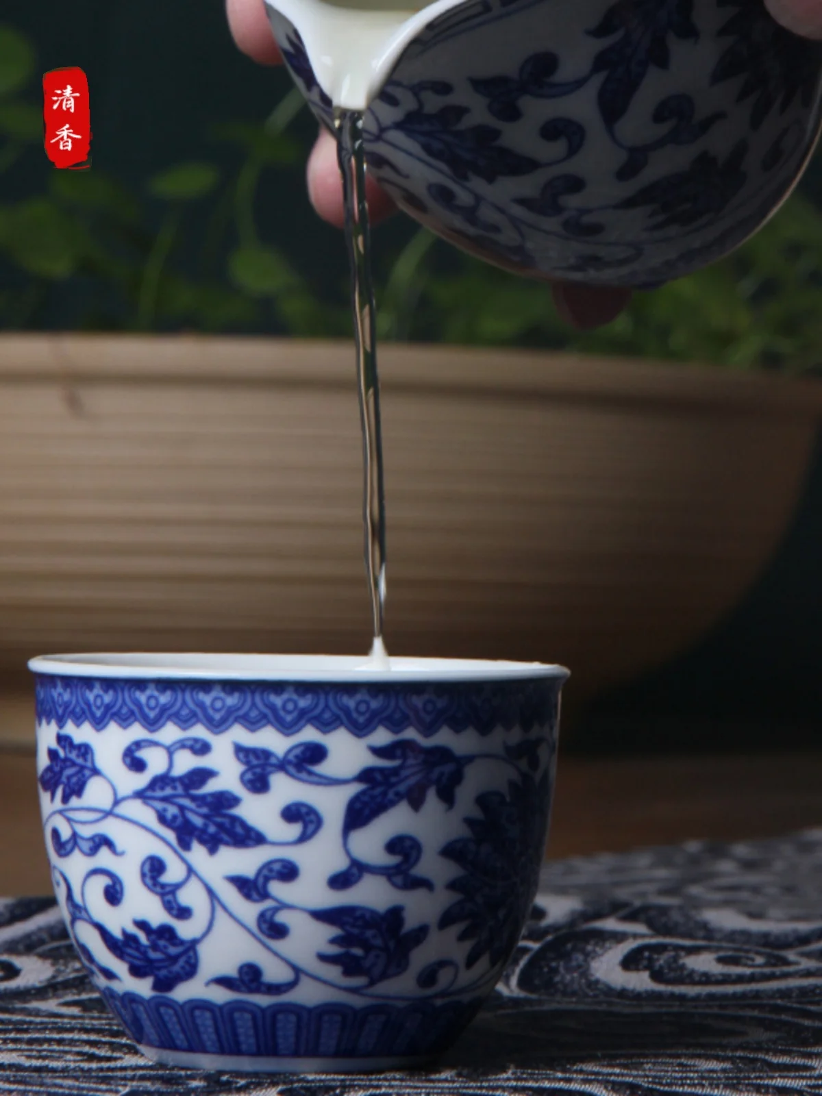 jingdezhen-yongle-under-glaze-blue-and-white-guest-cup-sample-tea-cup-imitation-antique-ceramic-tea-cup-small-cylinder-cup