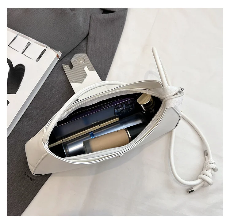 Fashion Commuter Underarm 2024 Spring/Summer New Women's Personalized Style Handbag Versatile Shoulder Bag_voghion.com