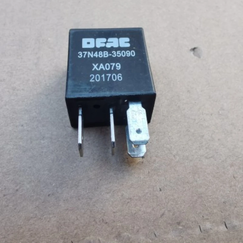 

Dongfeng Dolika Furika Kept Kangba 4-pin relay 24V