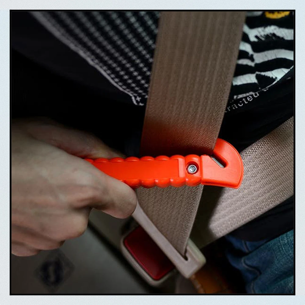 2-in-1 Car Safety Hammer with Cutter 6