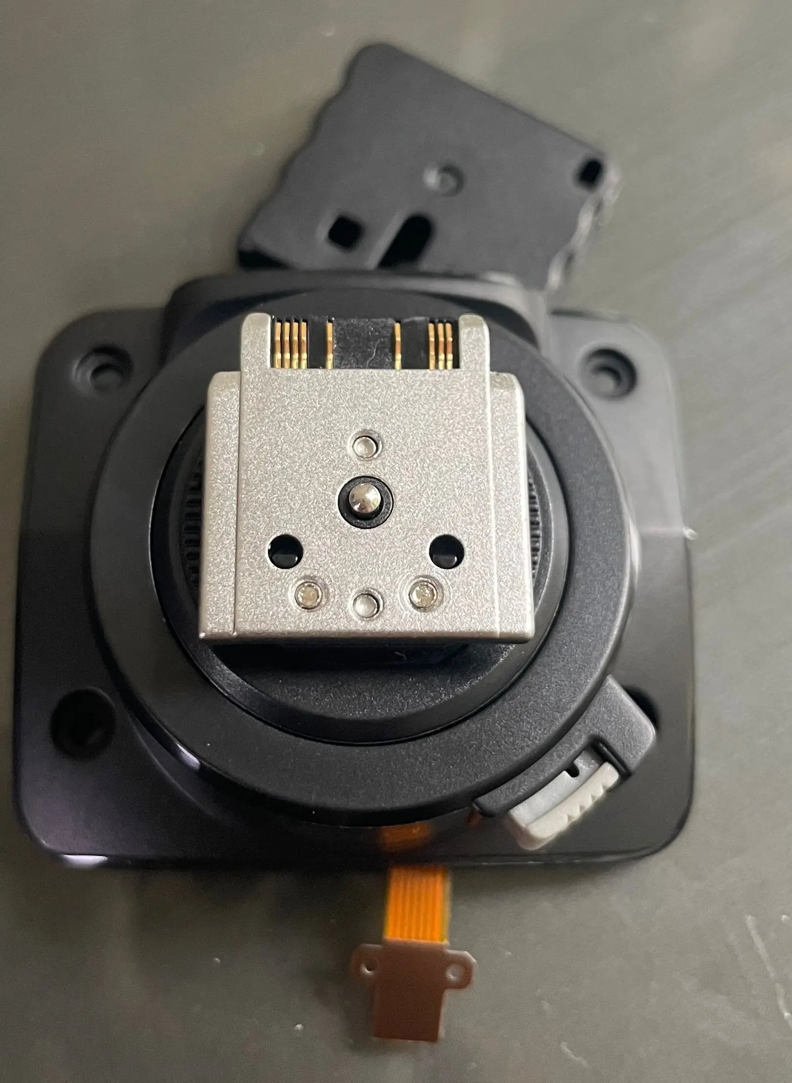 New Hot Shoe mounting foot for Godox TT685IIS TT685IISony Version Flash Speedlite repair fix part one pc Wholesale Free Shipping