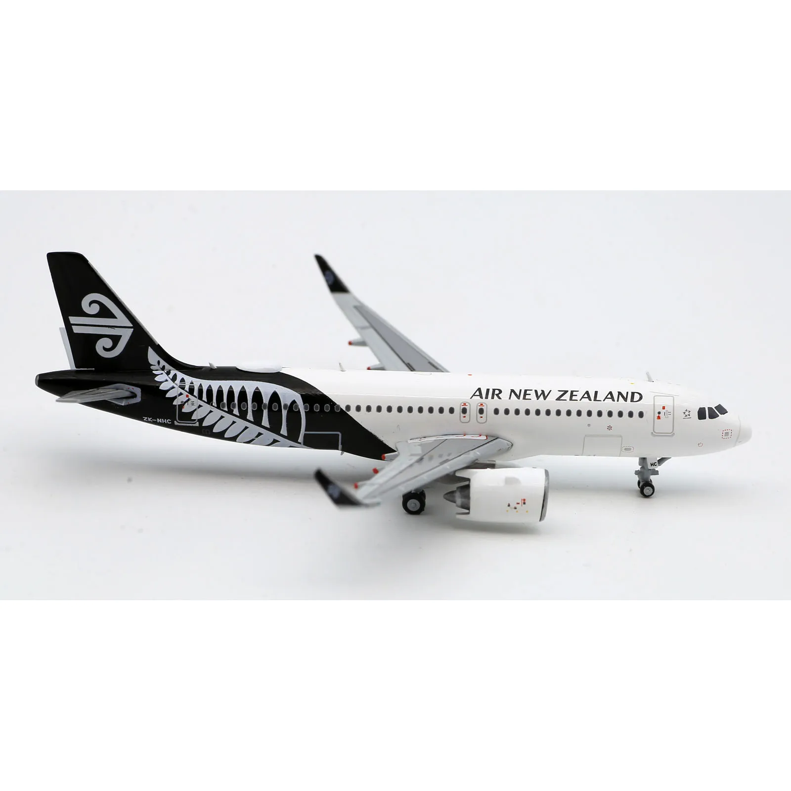 XX4210 Alloy Collectible Plane Gift JC Wings 1:400 AIR NEW ZEALAND