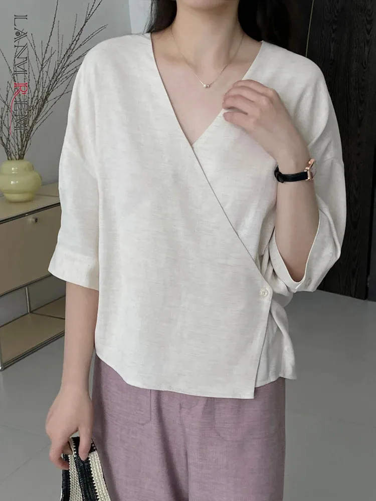 

[LANMREM] Irregular Lace-up Gathered Waist Linen Shirts For Women V Neck Short Sleeve Sunscreen Blouses 2024 Summer New 26D9251
