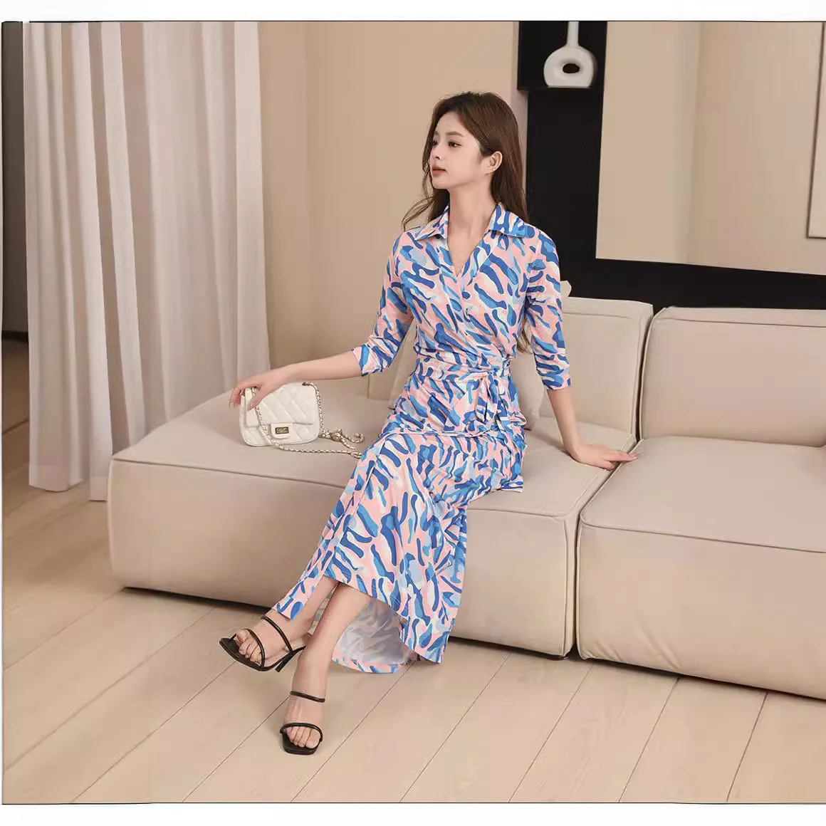 

PG DVF2024 Wrapped Skirt Summer New Collar Chain Print Slim Fit Dress for Women