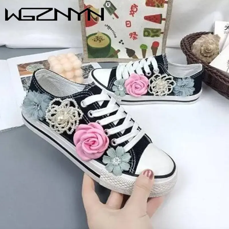 

New Handmade Flower Women Shoes Sweet Princess Shoes Casual Canvas Shoes Students White Shoes Woman Sneakers Zapatos De Mujer