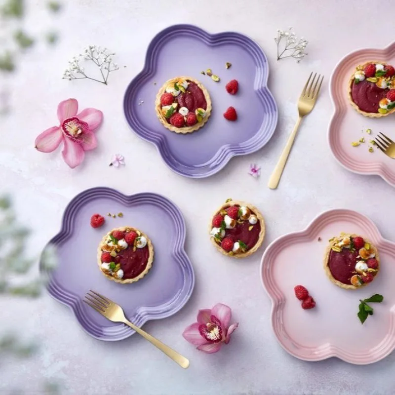 5.5 inches Irregular flower shaped flower plate household fruit plate solid color fashionable household plum blossom plate 2
