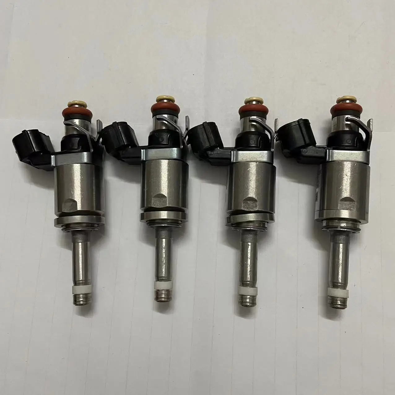 4PCS/SET PY01-13-250 PY0113250 Fuel Injector fit For Ma-zda 3 6