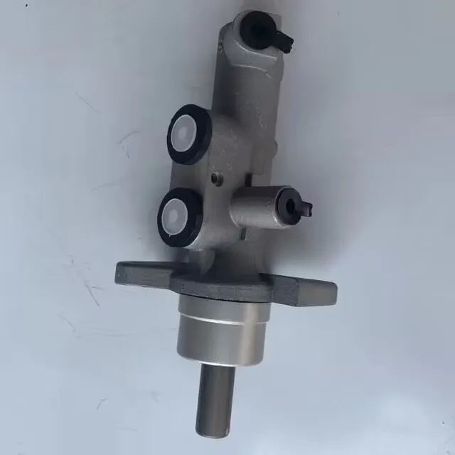 

1pcs Brake master cylinder assembly for Chinese CHERY A5 E5 G3 481 477 engine Auto car motor parts A21-3505010