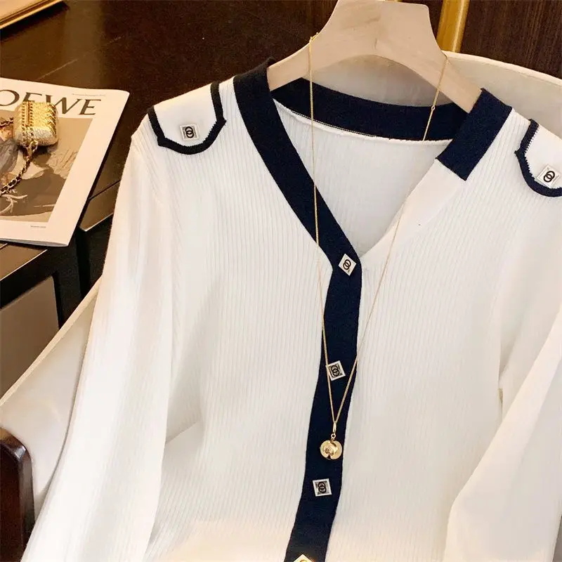 2023 Autumn and Winter New Temperament Top Splice Buttons V-neck Long Sleeve Solid Color Simplicity Versatile Commuter Shirt