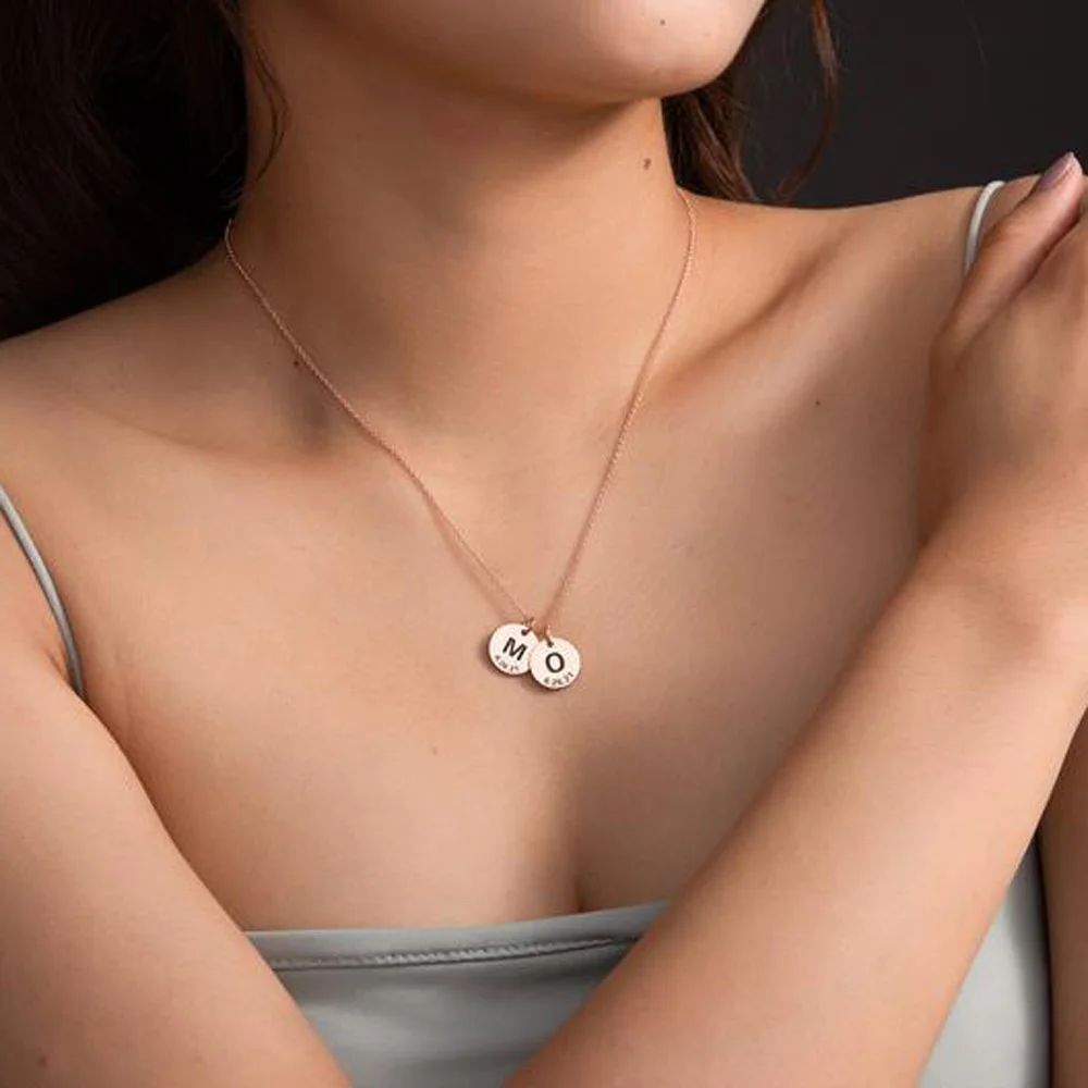 

Customized Engraved Date Letters Women Necklaces Personalized Stainless Steel Round Pendant Necklace Jewelry Gifts Collar Hombre