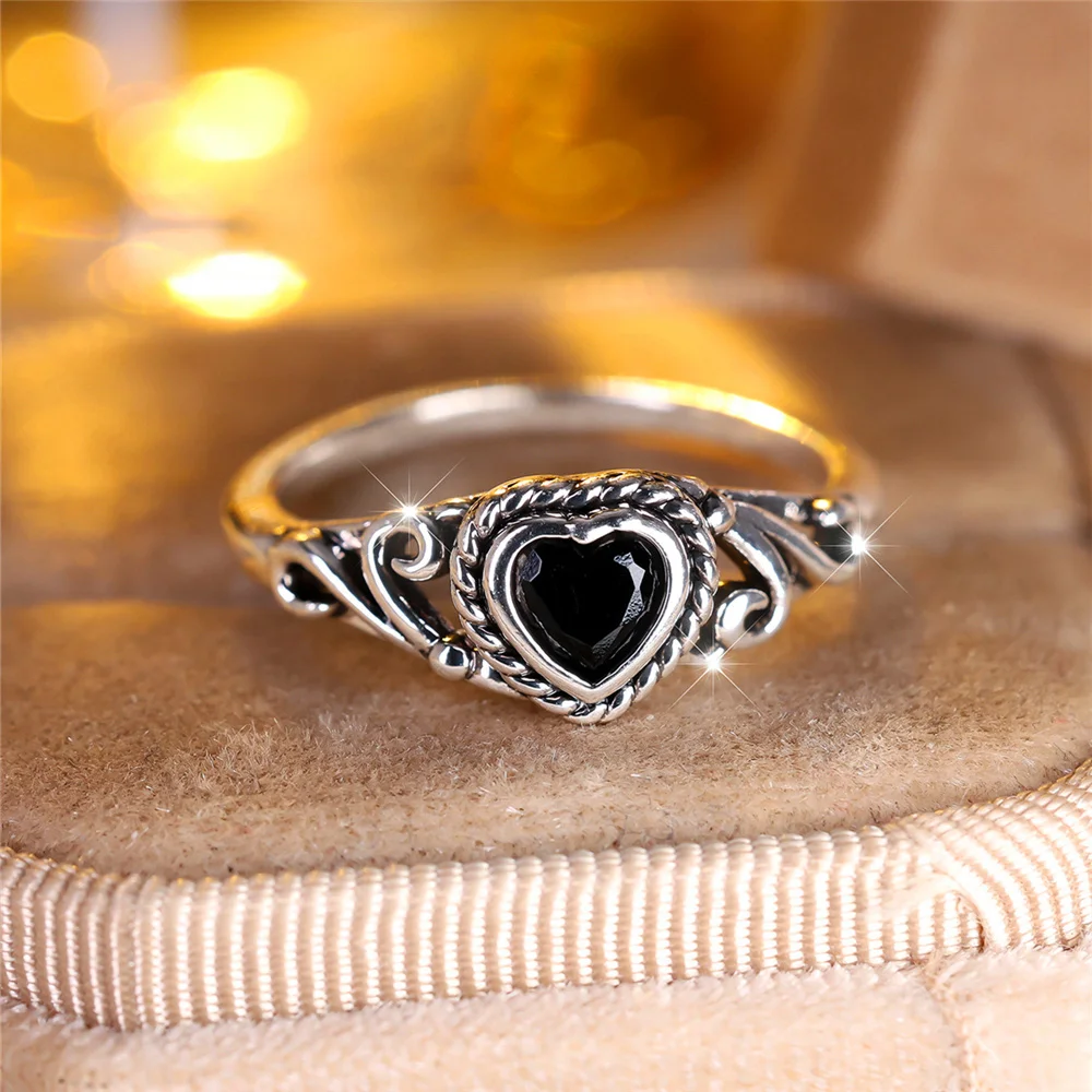 Trendy Black Zircon Love Heart Ring Vintage Fashion Silver