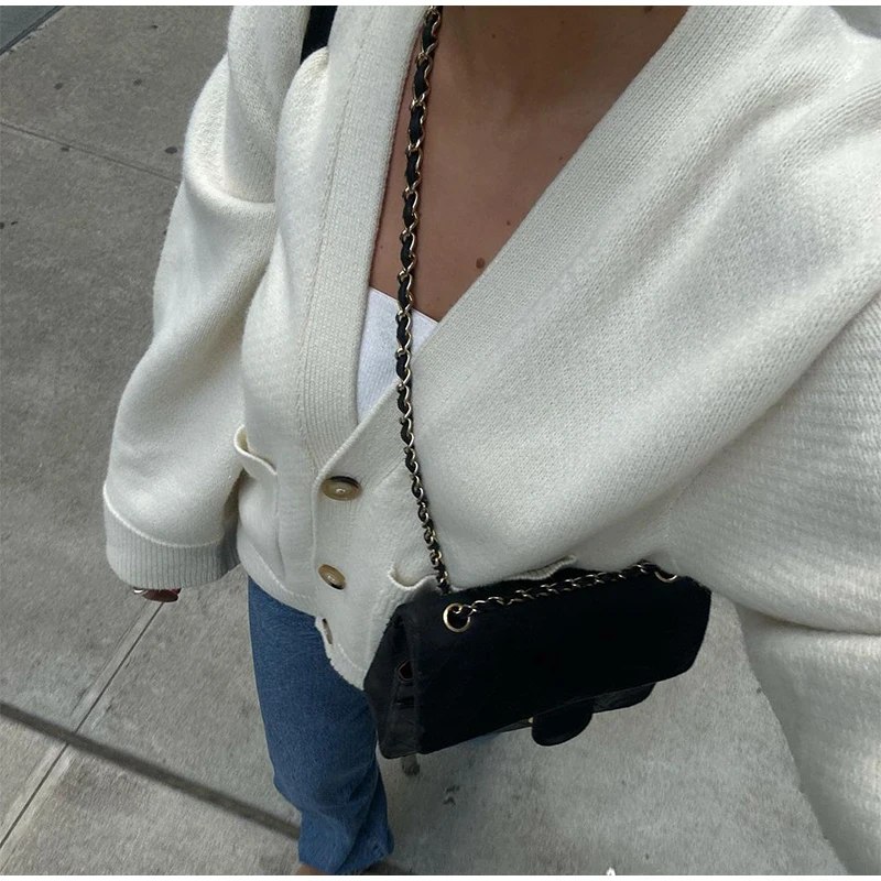 Elegant Knitted Solid V-neck Cardigan Women Casual Loose Single Breasted Pockets Sweater Female Chic Versatile Street Knitwear