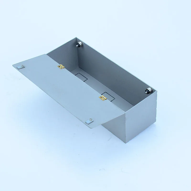 Boîte à Outils Métal Argenté Pour Camion RC 1/14 - Compatible Tamiya Scania, Benz, MAN