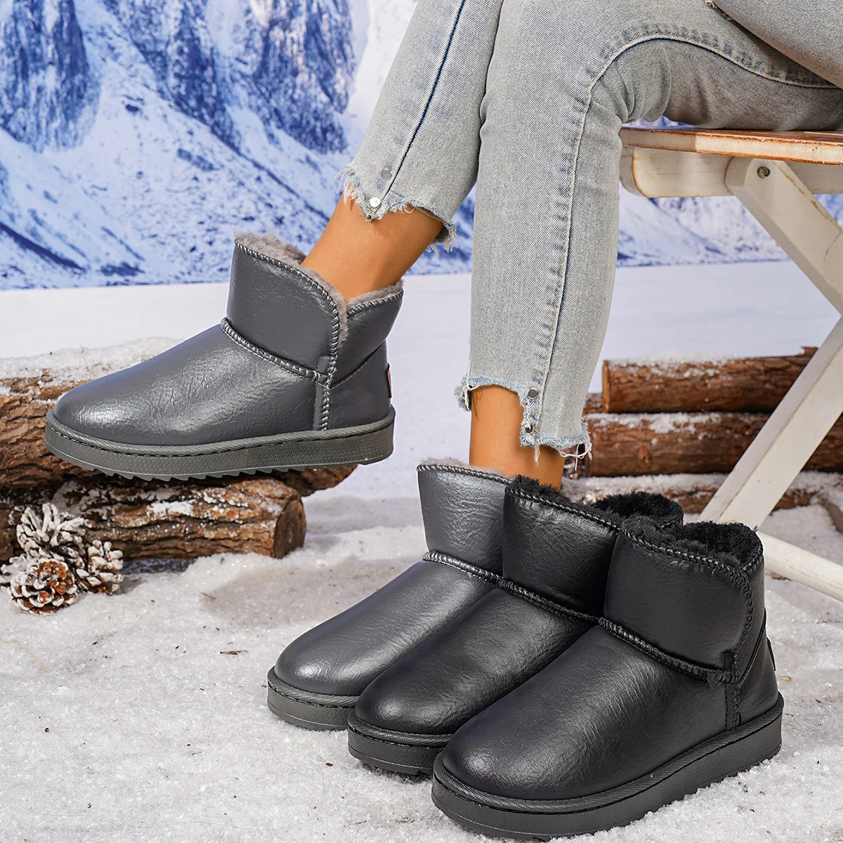New Waterproof Woman Snow Boots 2025 Winter Non-Slip Thicken Plush Ankle Boots Women Slip-On Soft Sole Warm Cotton Padded boots