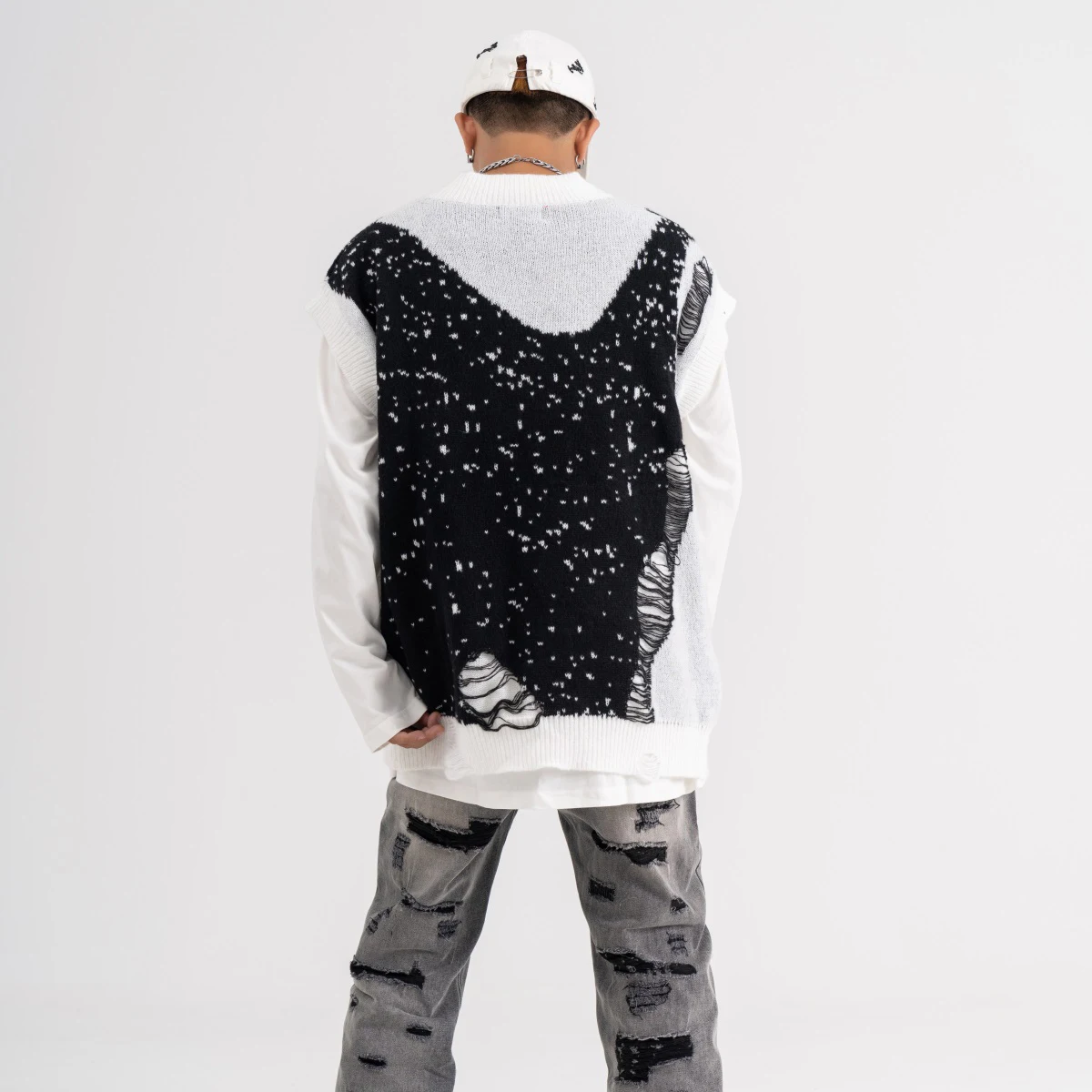 Black White Patchwork Tank Top Trendy Baggy Ripped Knitted Vest Sweater New Loose Lazy V-neck Knitted Sweaters for Men and Women
