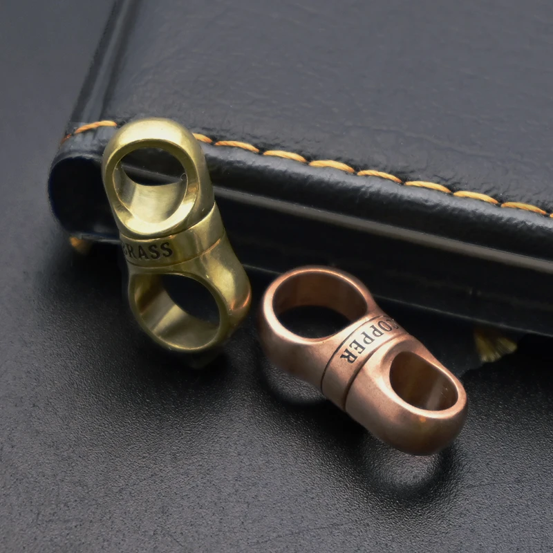 Luxury Copper Capsule Keyring 360°Rotation Key Ring Bracket EDC Car Key Chain Connection Buckle Vintage Keychain Accessories