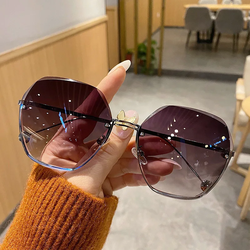 

Round Sunglasses Women Brand Designer Gradient Fashion Sun Glasses Female Rimless Metal Oculos De Sol Luxury Gafas De Sol Mujer