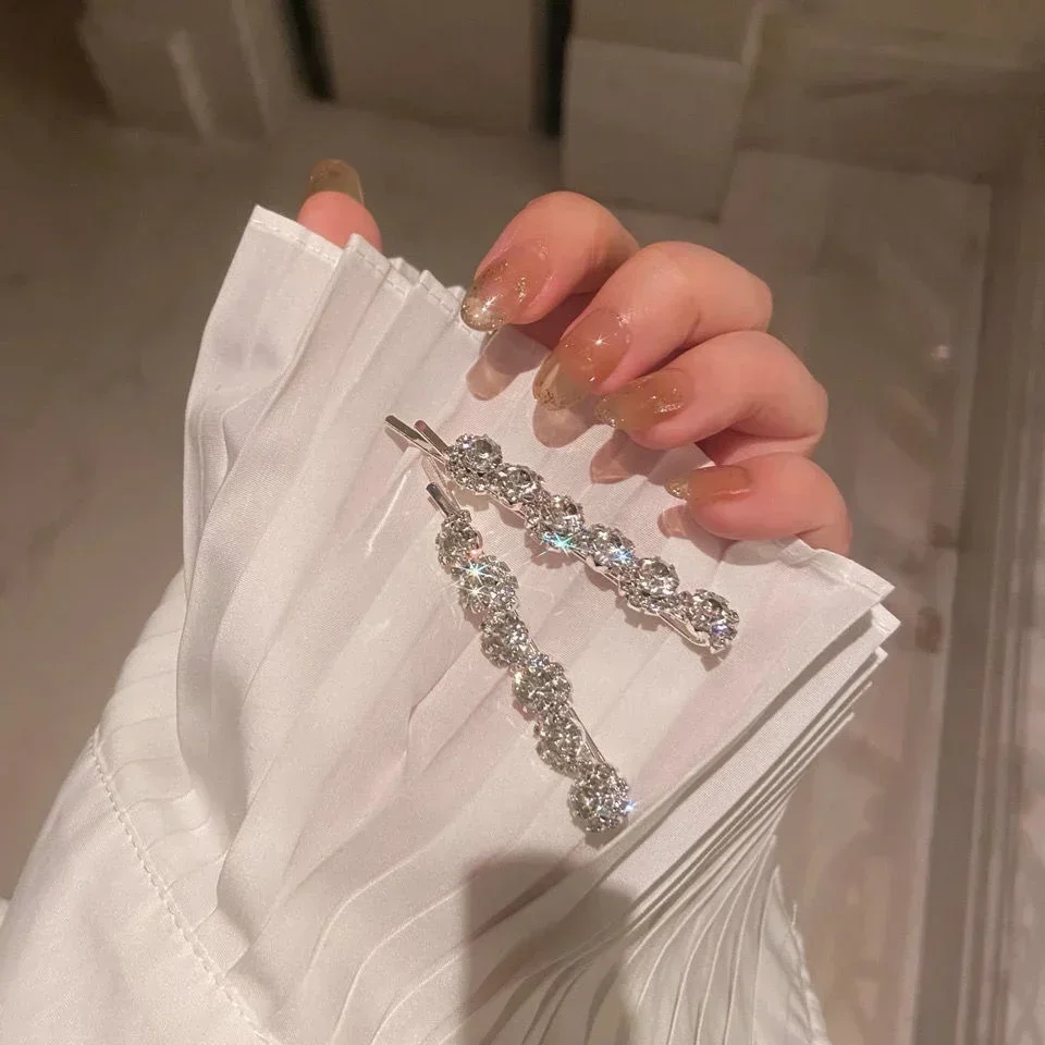 2-Piece Shiny Diamond Flower Hair Clips - Metal Barrettes for Women, Summer Wedding/Party Hair Accessories, Sparkling Hairgrips