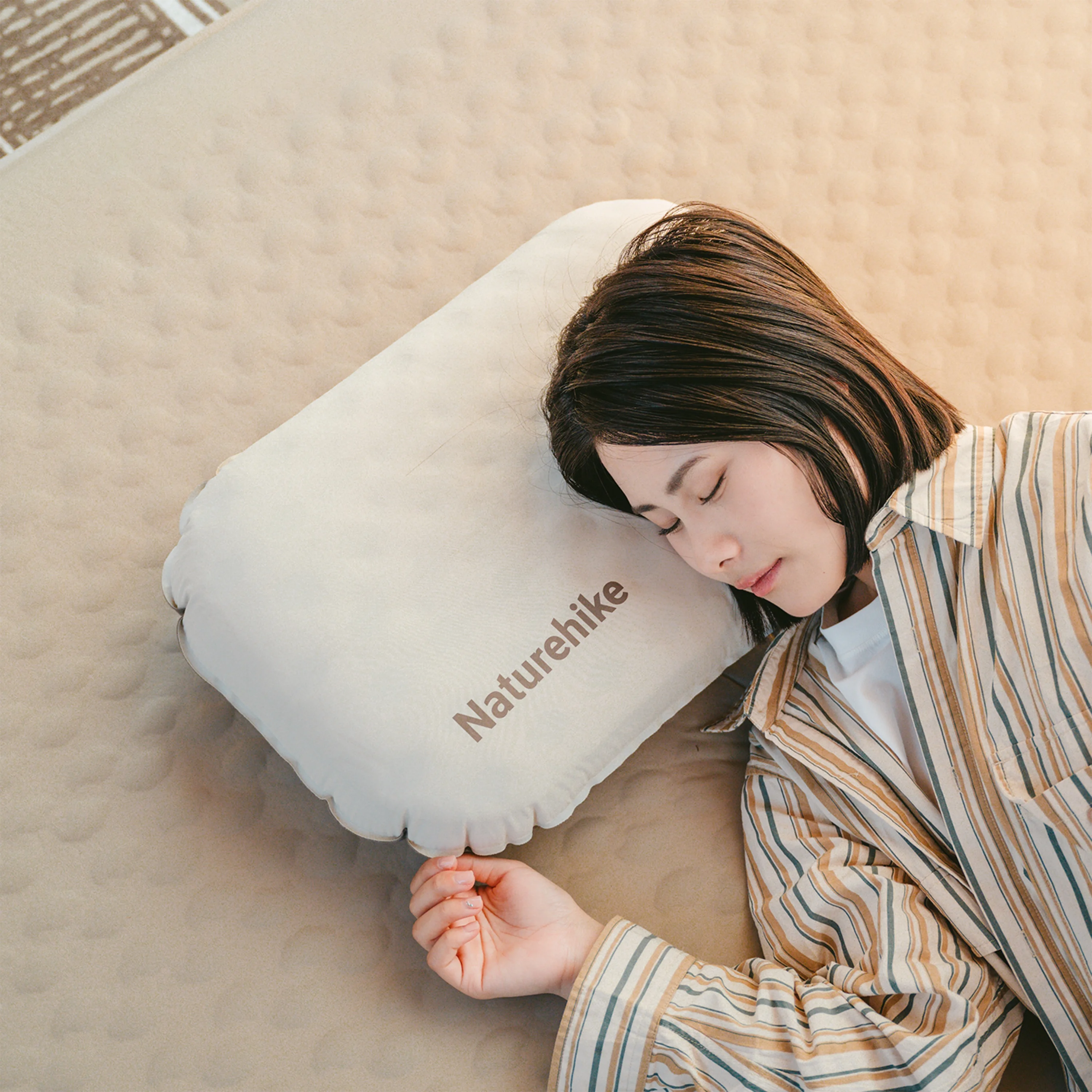 Naturehike Camping Pillow Lightweight Compact Inflatable Air Cushion inflatable pillow camping pillow