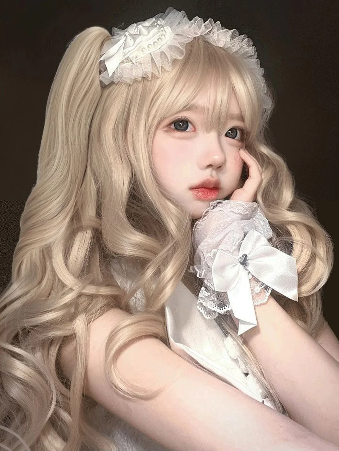 Natural Blonde Synthetic Hair Wigs for Women with Bangs